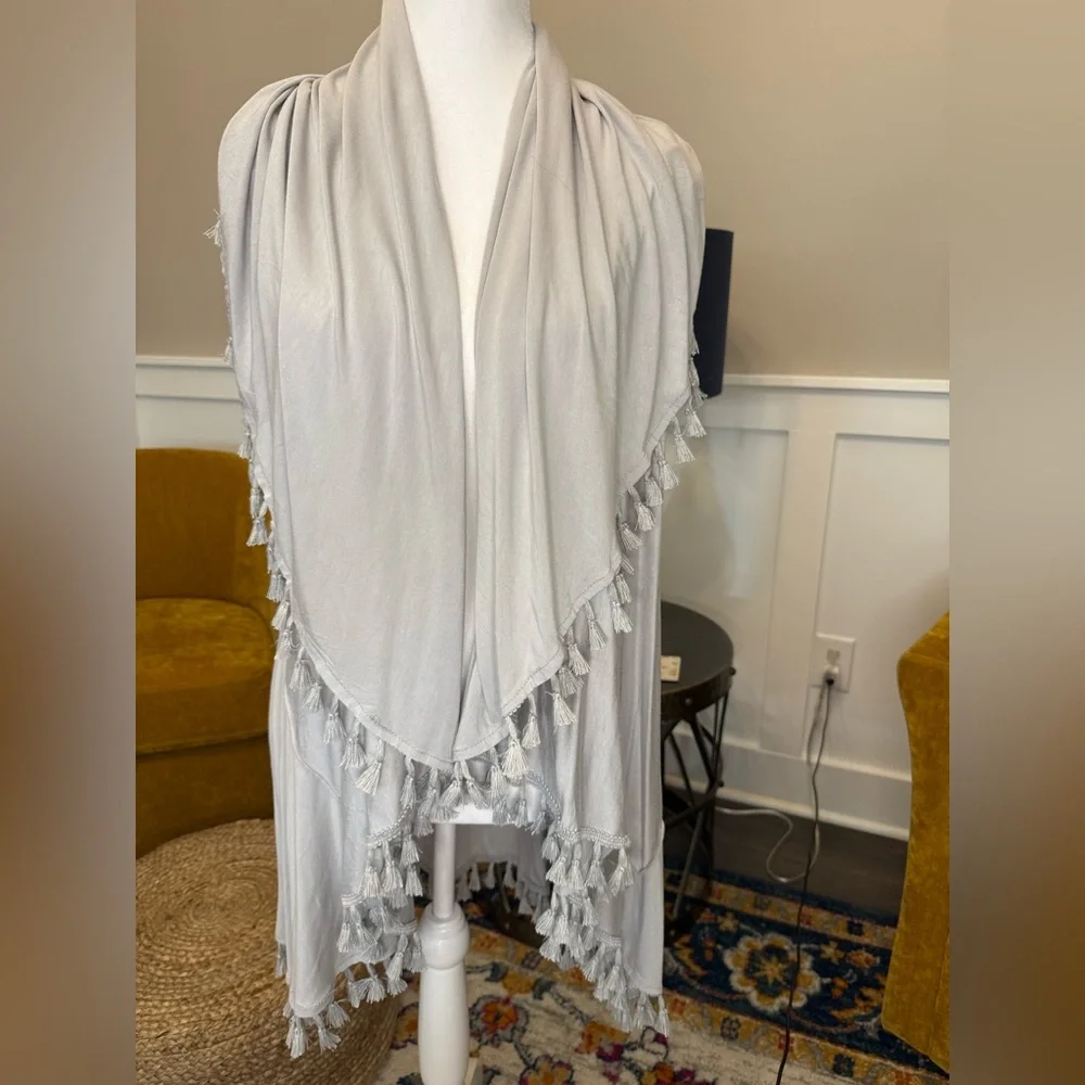 Gray Tassel Shawl